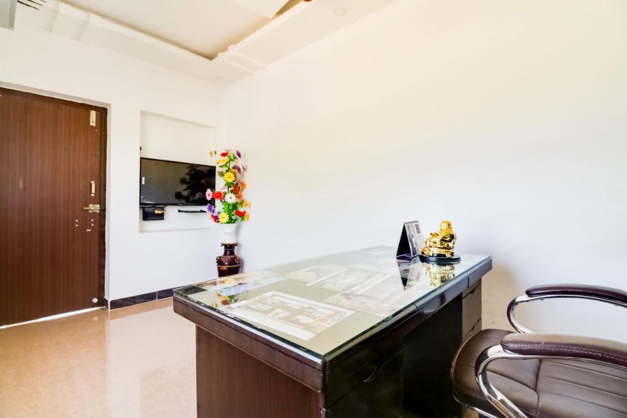 Oyo 68320 Bgr Residency Ξενοδοχείο Τιρουπάτι Εξωτερικό φωτογραφία